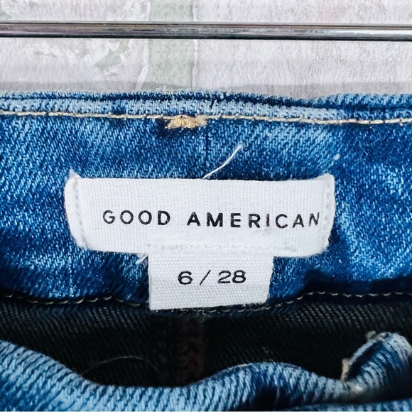 Good American Straight Compression Leg Jeans in Indigo 271 Wash Size 6/28 - Picture 10 of 11